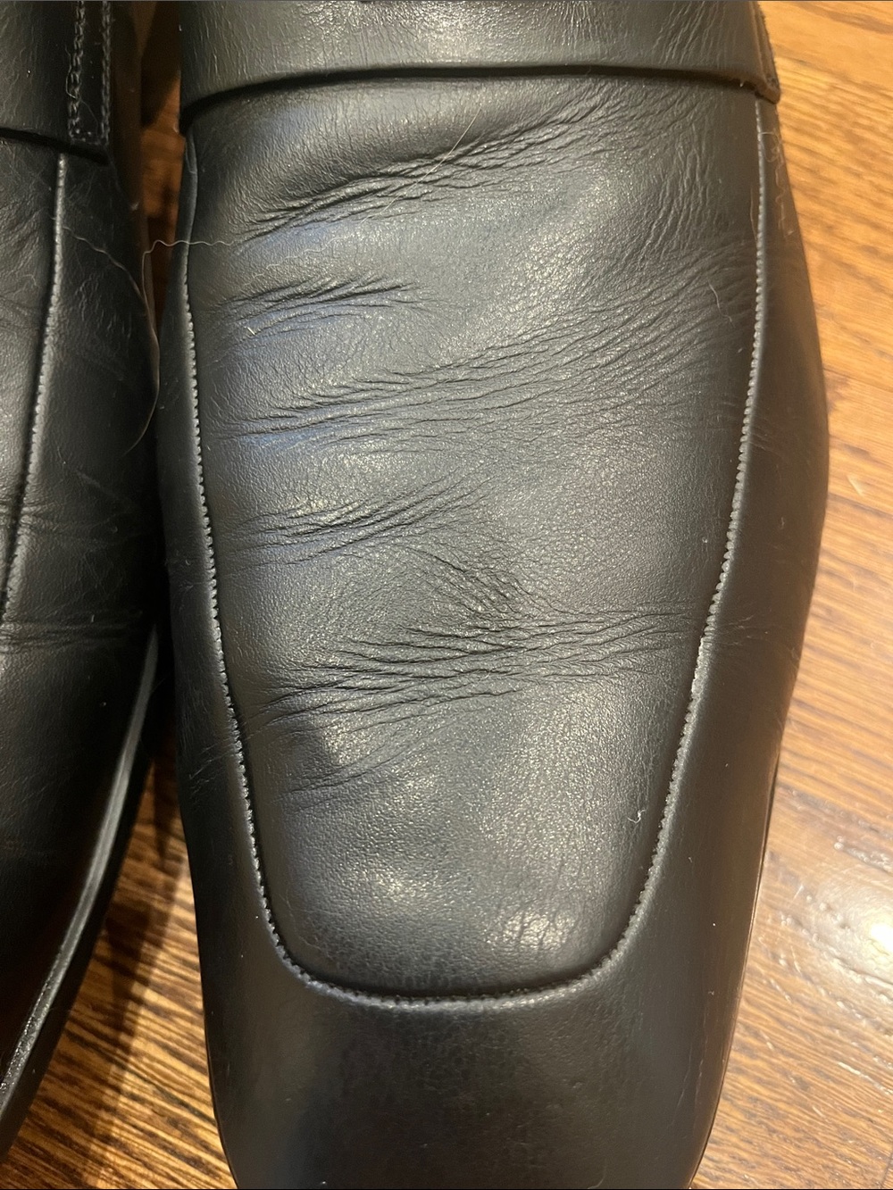 Gucci 11 Black Leather Slip-On Men’s Dress Loafers - Picture 6 of 10